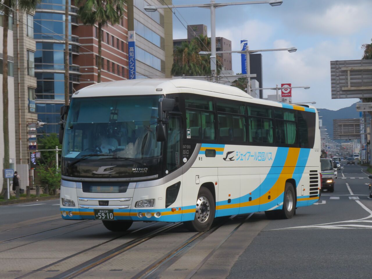 JR四国バス 647-5910号車 : きのくに車庫前