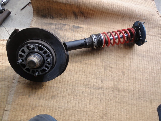 Datsun 510 フロントスプリング交換2kgの巻 ショックも交換に 鉄クズ達のメモ帳