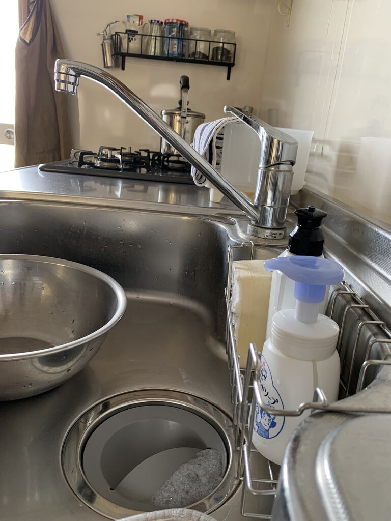 事務所の台所を片付け 掃除 青空食堂