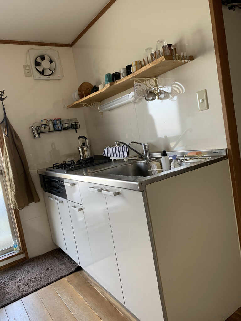 事務所の台所を片付け 掃除 青空食堂