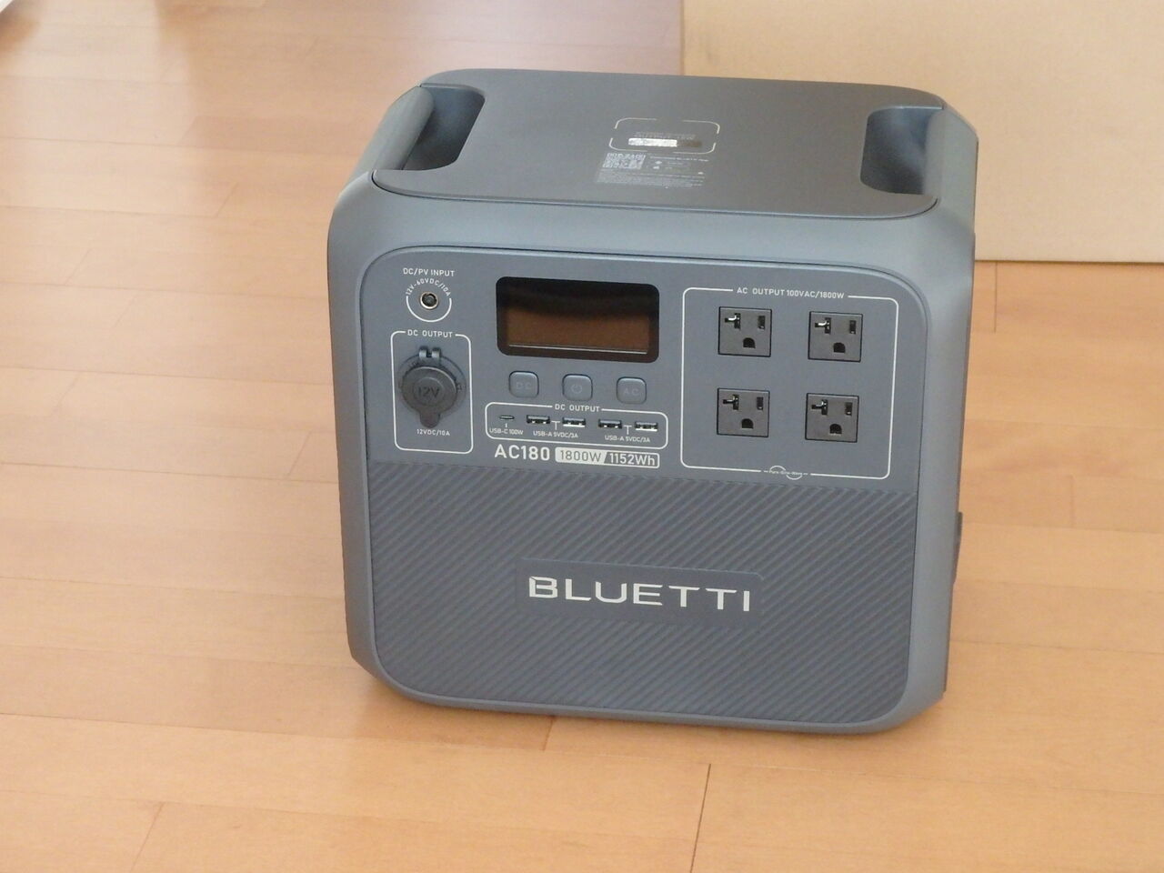 8万超 ポータブルバッテリー 新品 迫っ