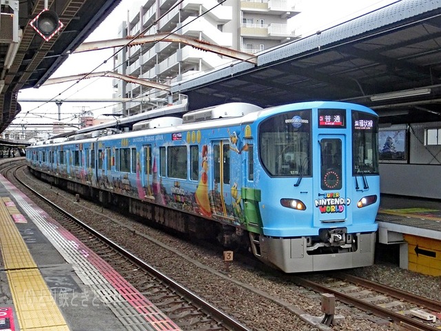 JR 大阪環状線 323系USJラッピング車 : とり鉄ときどきN