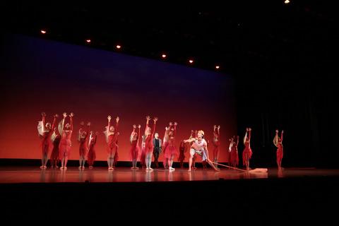 0EAF96E8-43E7-4EE2-931E-E70823917D63