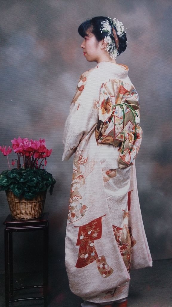 1990年 平成2年 成人式は横浜アリーナで キラキラ Woman 1990年 平成2年 成人式は横浜アリーナで キラキラ Woman