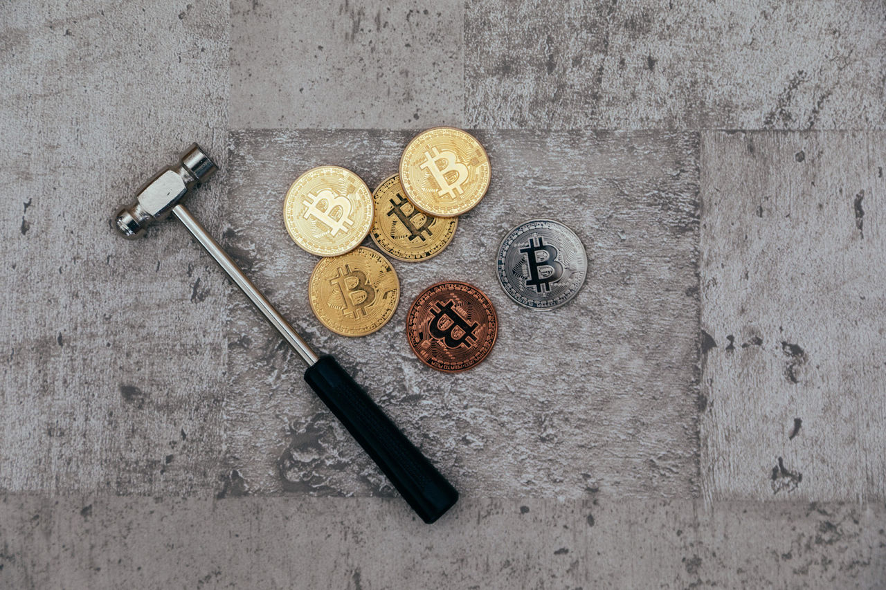 仮想通貨で稼ぐ‼ : 副業おすすめ速報