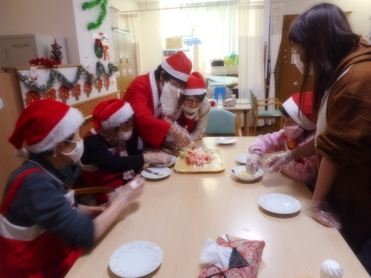 クリスマスパーティー開催です 樹楽門真