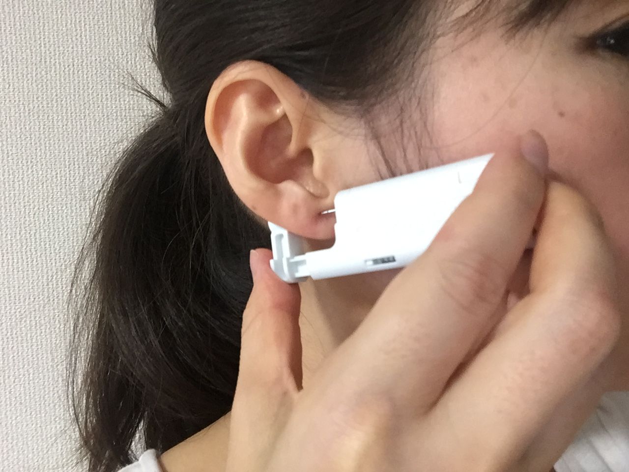 アラフォーからの きらめきライフ通信 瞬間ピアッサー ピナック A で自力でピアスの穴あけに初挑戦した 38歳の夏 アラフォーからの きらめきライフ通信 瞬間ピアッサー ピナック A で自力でピアスの穴あけに初挑戦した 38歳の夏