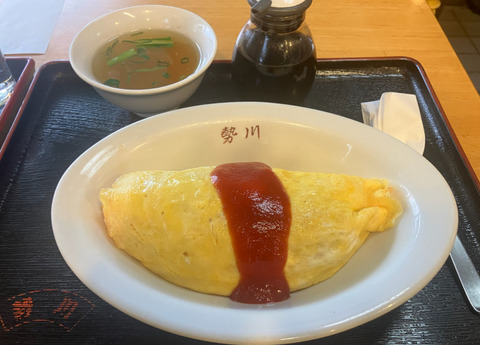 【画像】どうも豊橋ではオムライスにはケチャップとソースらしい