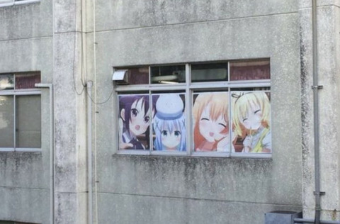【画像】ごちうさオタク、学校で無双する