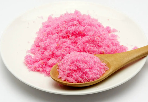 みんな桜でんぶをまき散らす使命を帯びている