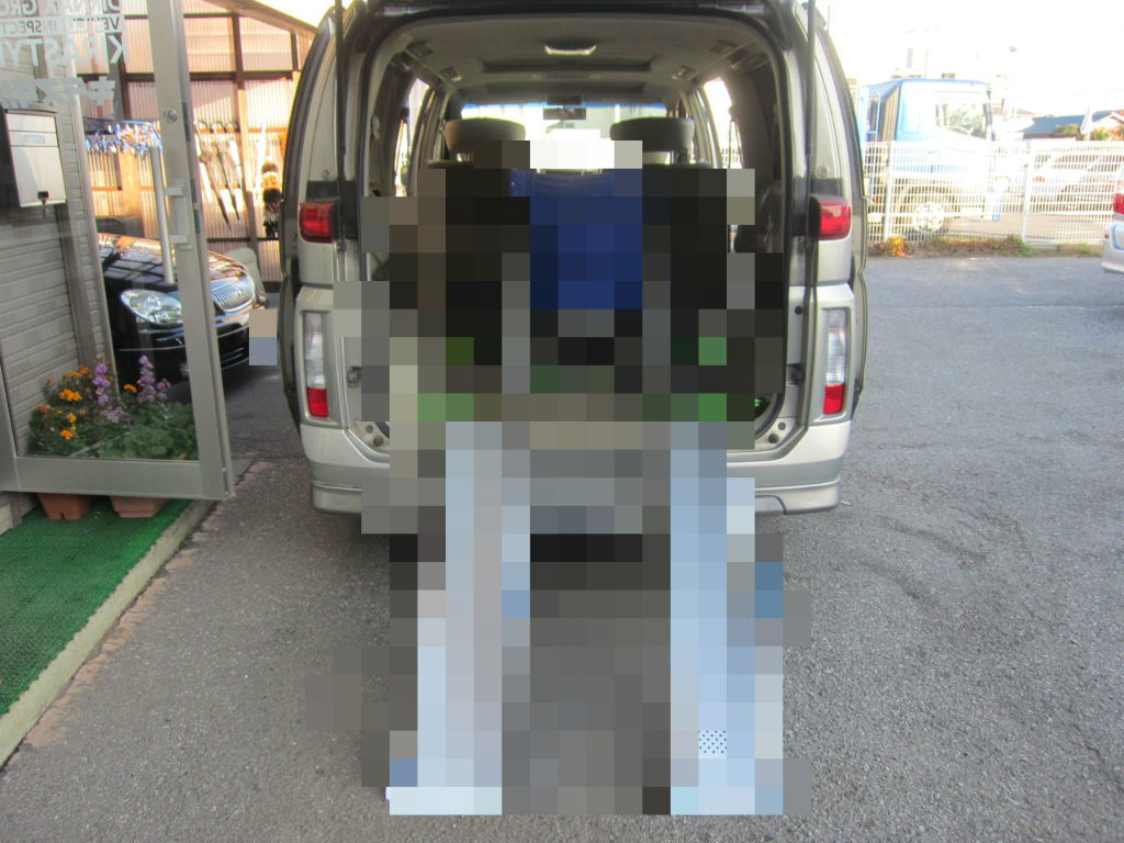 一般家庭のお車でもｏｋ ８ナンバー 登録 節税 エルグランド アルファード 外車 などお気軽にご相談を 千葉県 車検 構造変更 中古車販売 キラスタイル