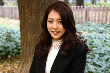 寝取られ願望のある夫のために他人棒と浮気HしちゃうアラサーEカップの超美人奥様！