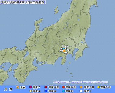 山梨県東部・富士五湖 地震 画像 201605192022