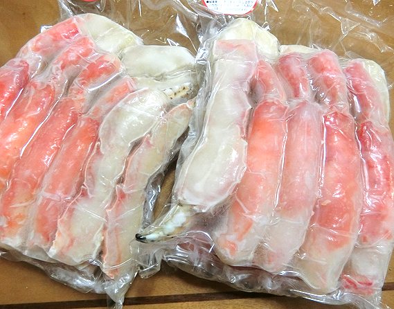 コストコのクリスマスケーキとお正月用の蟹 本日も晴天なり