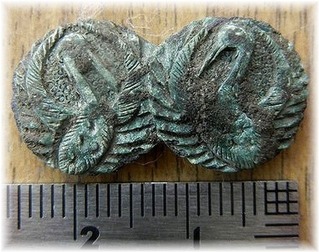 南部聖寿寺館出土刀装具