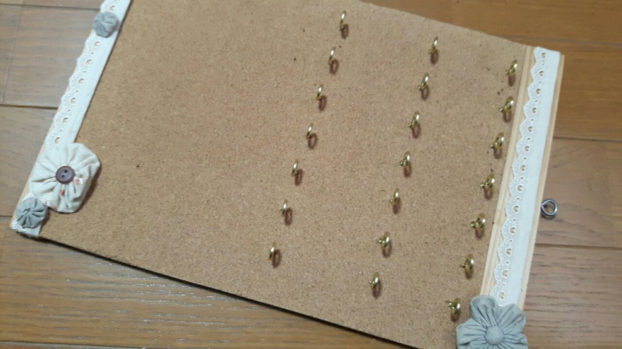 100円均 簡単かわいいピアス収納ケース作リ方 ダイソー Daiso Sns セリア キャンドウ Youtu Be Nb79q4wz9 I List Pl6vf5buttxdyblrv Bhui4ytcqmj Ujup 奈良 天理 唐古鍵 でヨガ 奈良歪み矯正ヨガ教室 奈良 天理 葛城 唐古鍵でフラダンス 奈良