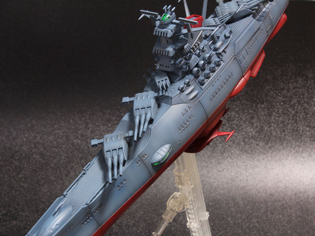 バンダイ　1/1000 宇宙戦艦ヤマト　2199 塗装完成品 バンダイ1/1000スケール宇宙戦艦ヤマト2199完成 Bandai 1