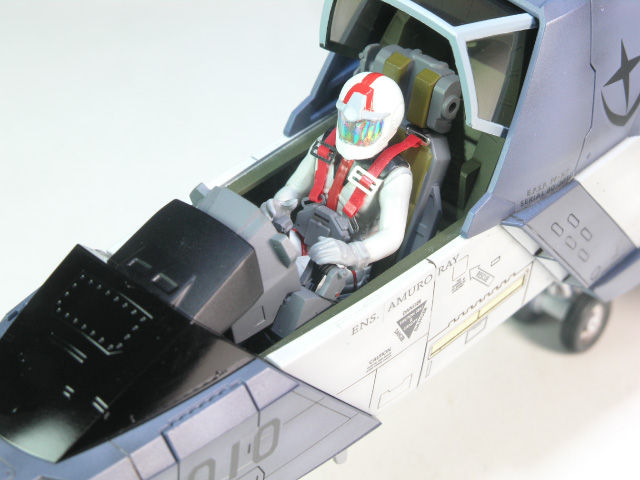 U.C.ハードグラフ 1/35 地球連邦軍 多目的軽戦闘機 FF-X7 コア U.C.ハードグラフ 1/35 地球連邦軍 多目的軽戦闘機 FF-X7 コア