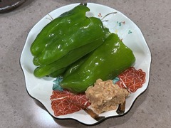 アイカワラズ_パリパリピーマンと肉味噌_202509