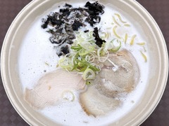 こころみ_三種のだし薫る白い泡塩白湯(具)_202509