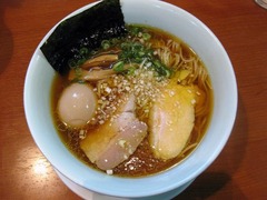 麺や維新_味玉醤油らぁ麺_201207