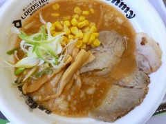 東横_新潟ご当地濃厚味噌ラーメン(具)_201905