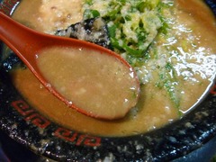 無鉄砲(大阪店)_とんこつラーメン(スープ)_2014