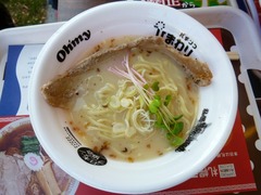 鳥の鶏次_焦がし濃厚鶏塩パイタンの炙り肉盛りそば_201705