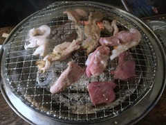金獅子のホルモン(元町店)_焼き1_202002