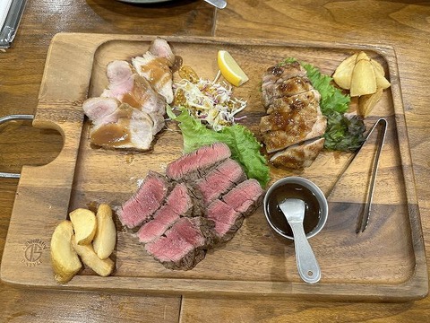 Tall Sun Dining_お肉の盛り合わせ3種_202509