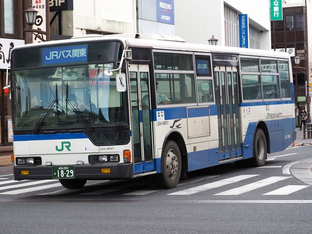 ｊｒバス関東 水戸を離れて成田の地で余生を過ごすニューエアロスター 東急ファンのブログ