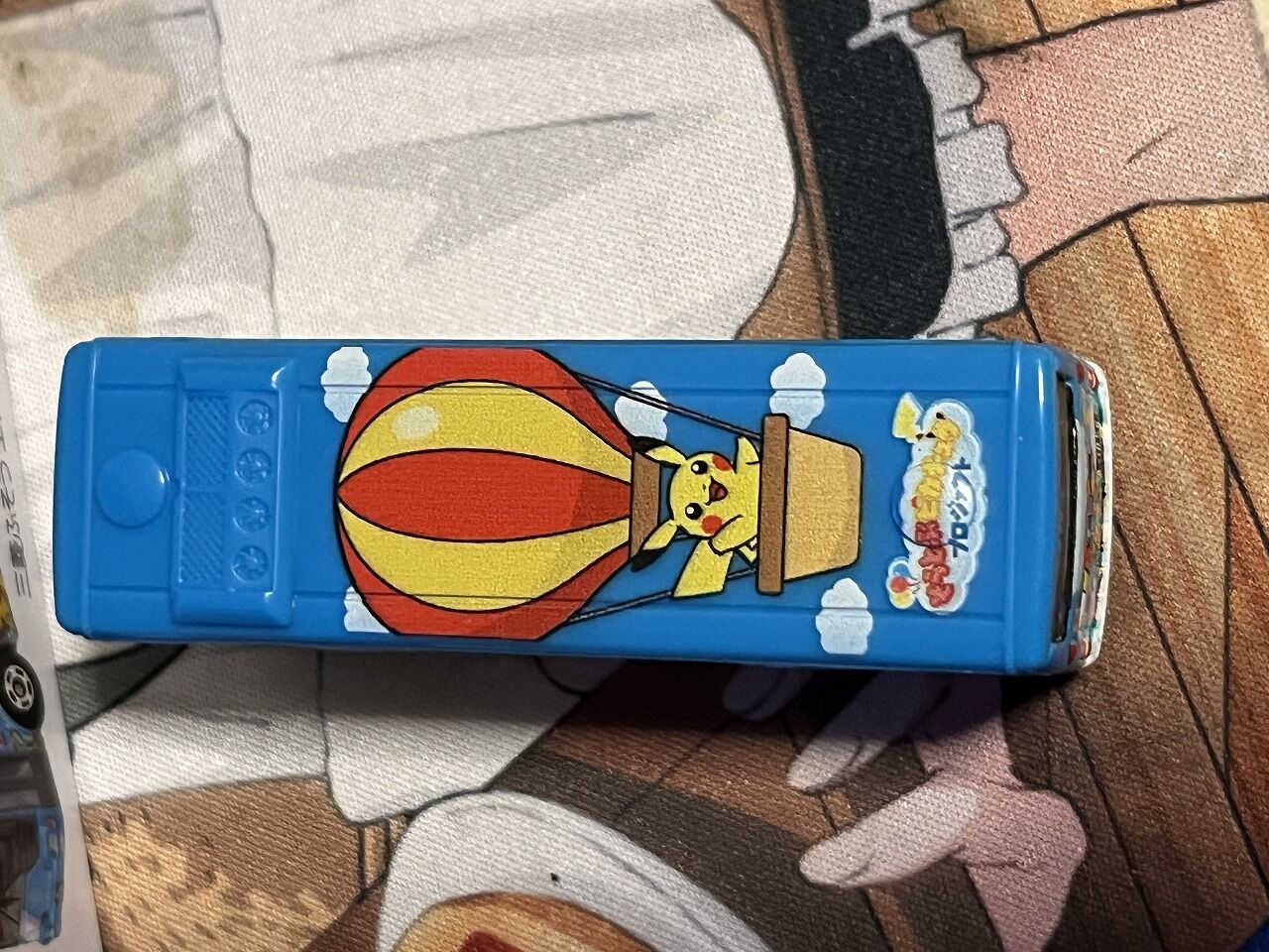 トミカ 沖縄バス 三菱ふそうエアロスター そらとぶピカチュウ