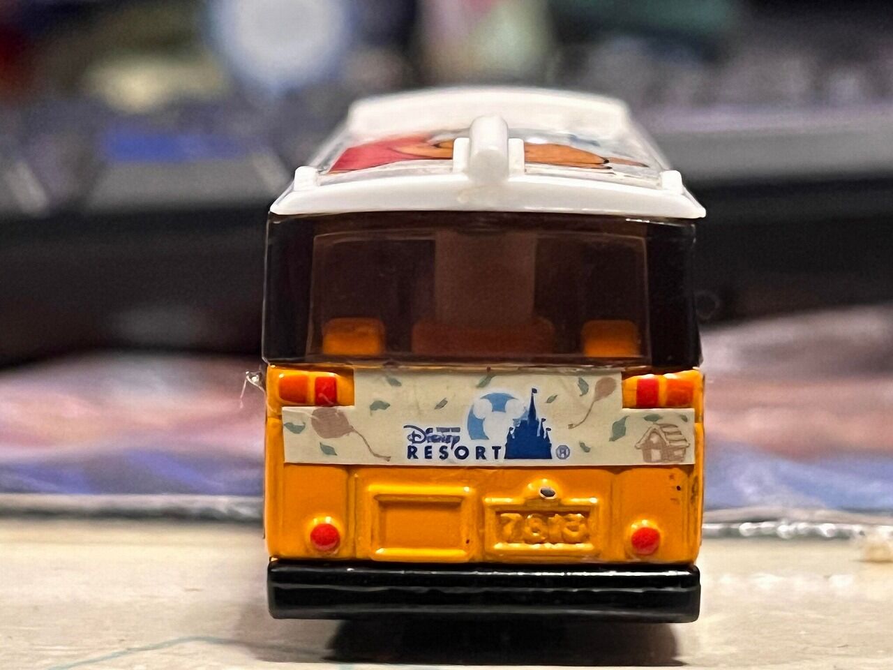ディズニー　トミカ　ラッピングバス　ミッキー　プー ミニカーショップ ケンボックス ディズニートミカ ラッピング