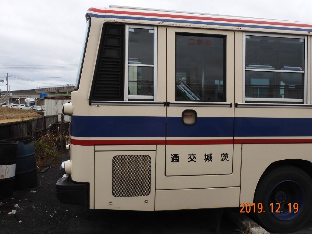 全車両3列独立シートでカーテン付き＆トイレあり！ 南海バスの