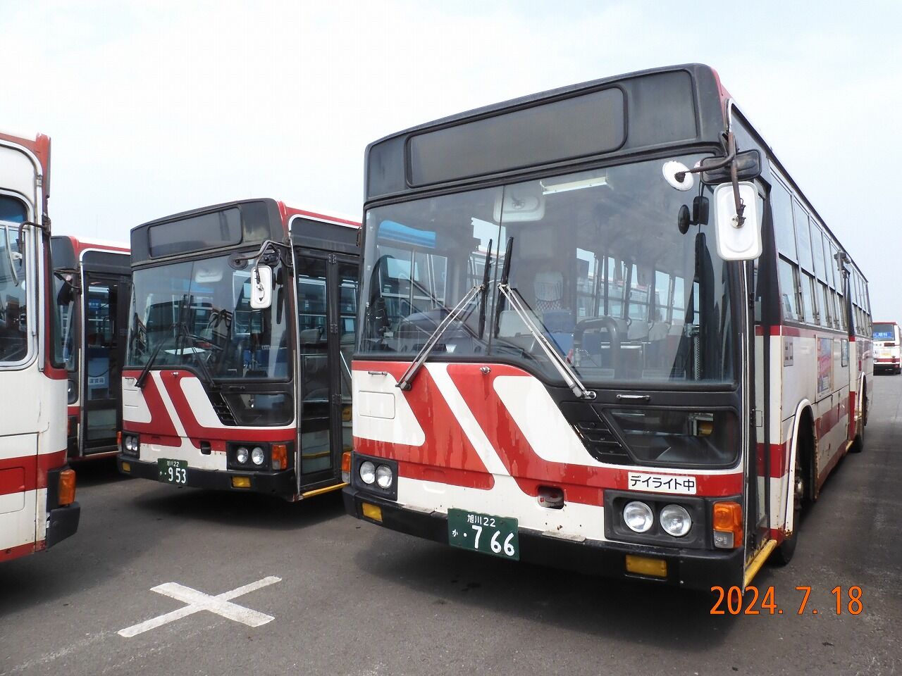 旭川電気軌道 今も多数残っているエアロスターM！！ : 趣味の