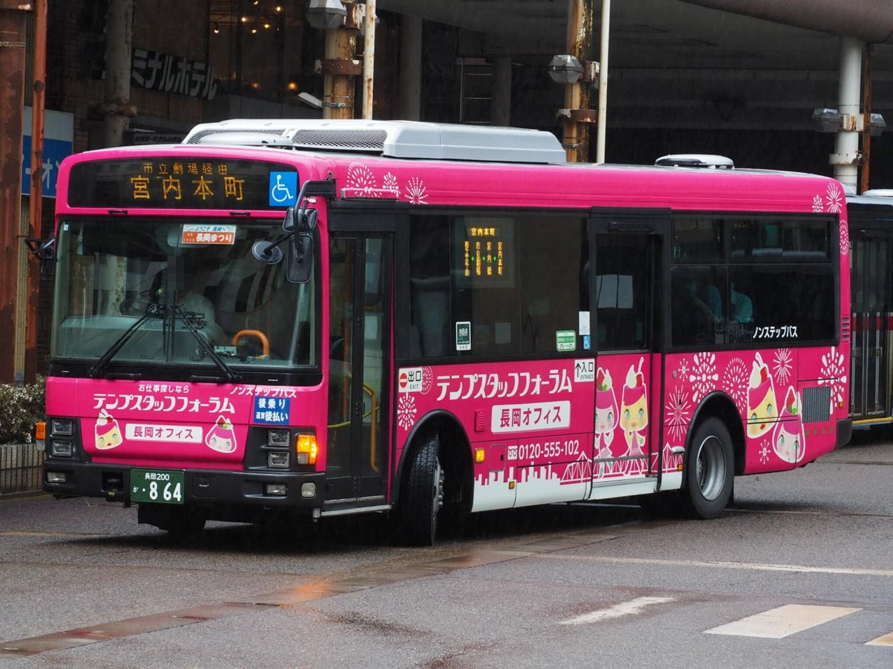 あまり実感が沸かないけど・・・地味にレア車なエルガミオ！ : 趣味の 