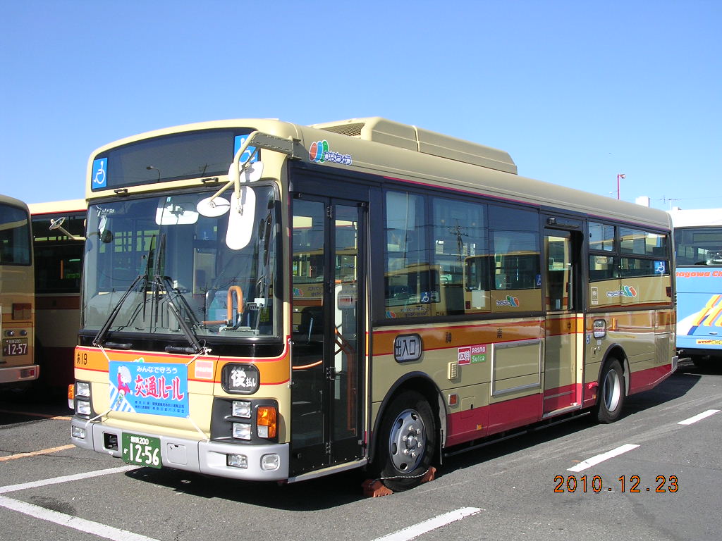 2限目 バスの基本的の見分け方 最近のモデルの中型ロング 中型路線車 東急ファンのブログ 2限目 バスの基本的の見分け方 最近のモデルの中型ロング 中型路線車 東急ファンのブログ