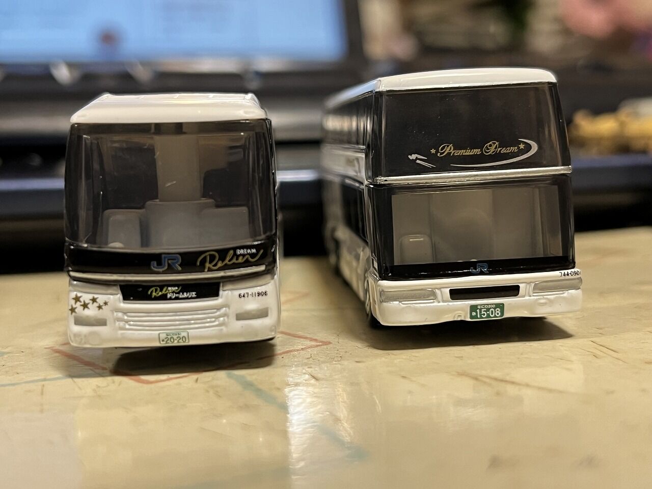 トミカ 西日本JRバス 4台セット 2025年最新】西日本jrバス トミカの人気アイテム - メルカリ