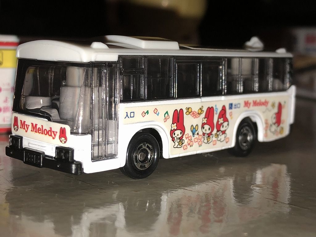 トミカ ９３ マイメロディ路線バス 東急ファンのブログ