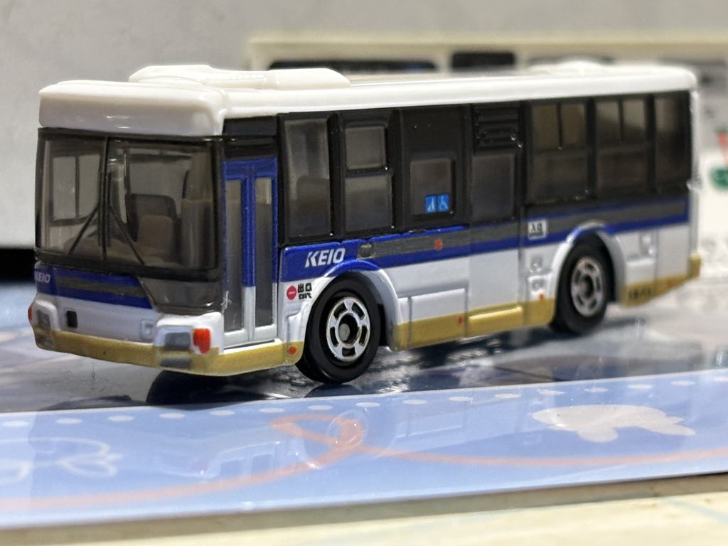 トミカ 京王バス 三菱ふそうエアロスター : 趣味の日誌 オタクの時間