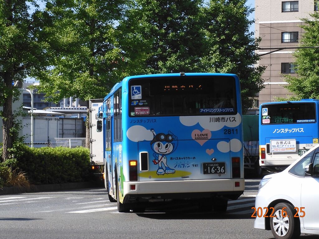 ノルフィンラッピングバスに纏ったw 2811 東急ファンのブログ ノルフィンラッピングバスに纏ったw 2811 東急ファンのブログ