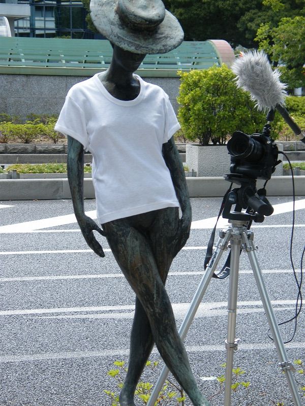 裸体像ｔシャツ計画 神戸フラワーロード９人衆 No ９ 帽子 裸婦 北川純ホームページ