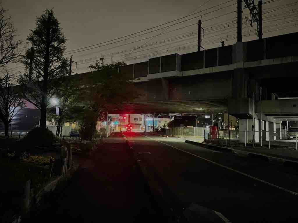 五差路通りから五差路に入る直前 夜は特に暗く感じられて危険なのではと教えていただきました 戸田市に住むと楽しいな