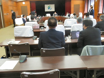 予算常任委員会