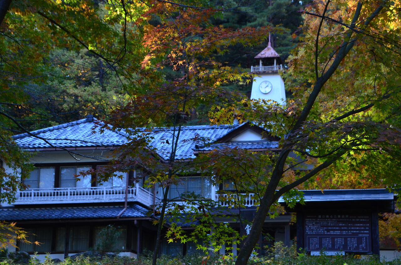 鐘の鳴る丘の紅葉 南安曇農業高校のシクラメン 豊穣宝船の奉納 長野県安曇野市在住 Kitazawaのブログ 鐘の鳴る丘の紅葉 南安曇農業高校のシクラメン 豊穣宝船の奉納 長野県安曇野市在住 Kitazawaのブログ