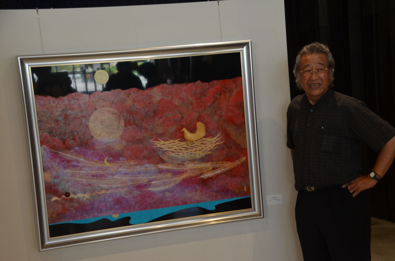 大町市 木彫家高橋貞夫さんの大型の木彫作品展、森の月渡り