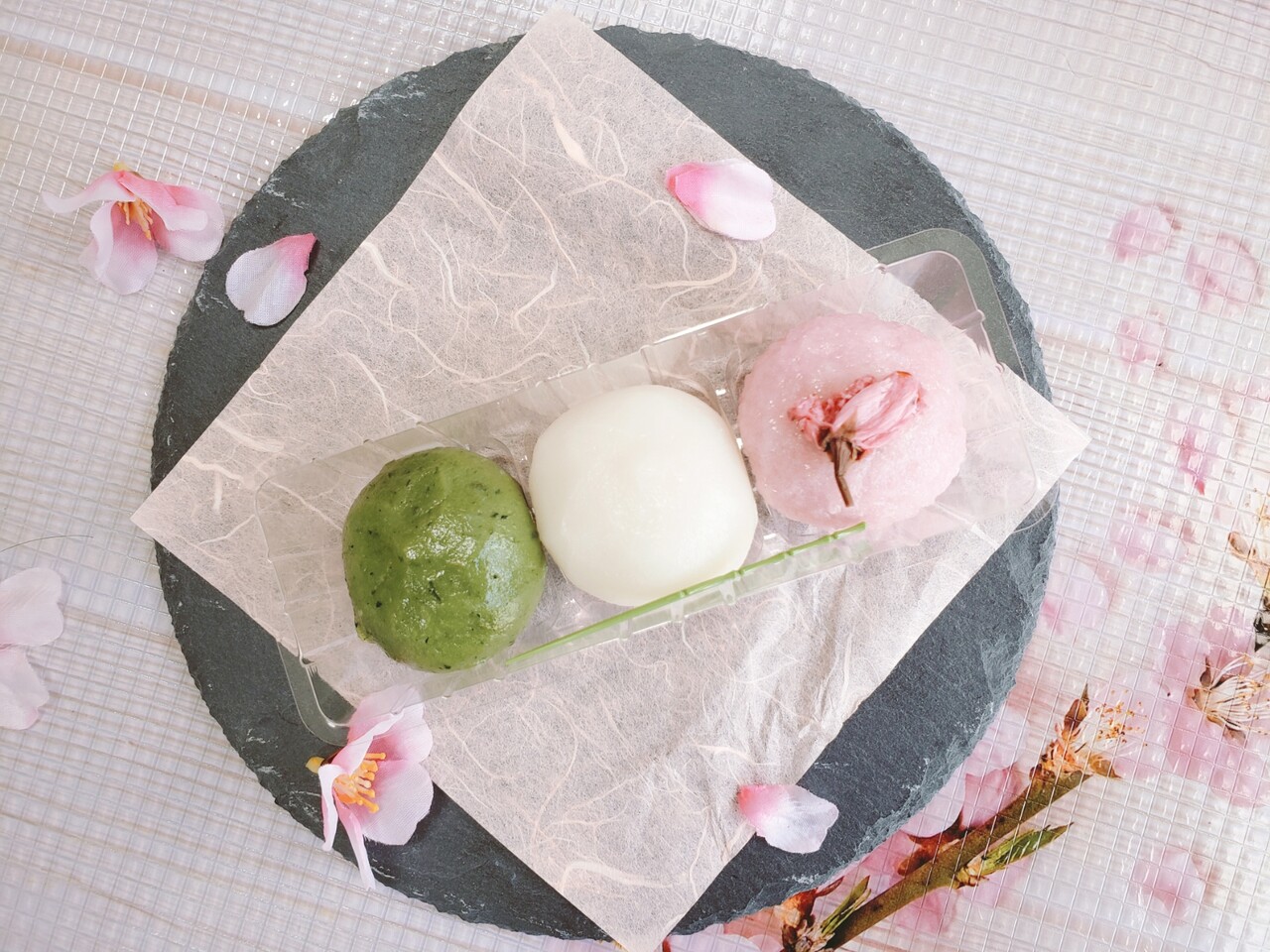 ファミマの 春の三色和菓子 はお花見団子にしたくなる キッチン夫婦 Powered By ライブドアブログ ファミマの 春の三色和菓子 はお花見団子にしたくなる キッチン夫婦 Powered By ライブドアブログ