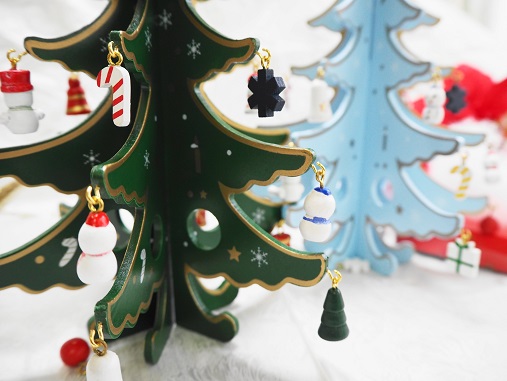 ダイソーの木製クリスマスツリー 楽しい組み立て 小さい飾り キッチン夫婦 Powered By ライブドアブログ