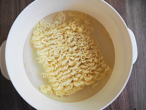 ダイソーのレンジで簡単袋麺作り 美味しいレシピ キッチン夫婦 Powered By ライブドアブログ ダイソーのレンジで簡単袋麺作り 美味しいレシピ キッチン夫婦 Powered By ライブドアブログ