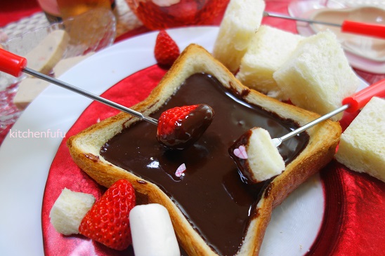 食パンでチョコレートフォンデュ おうちバレンタイン キッチン夫婦 Powered By ライブドアブログ